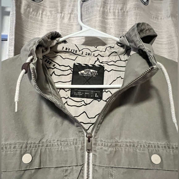 Vans Coat - Picture 3 of 6